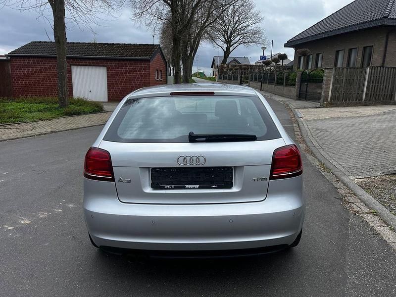 Gebraucht Audi A3 Ambition 125 PS (91 kW) 2010 Silber Kleinwagen