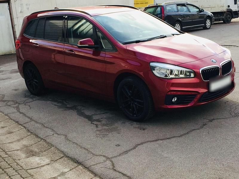 Gebraucht BMW 216 Gran Tourer 116 PS (85 kW) 2016 Rot Van / Kleinbus