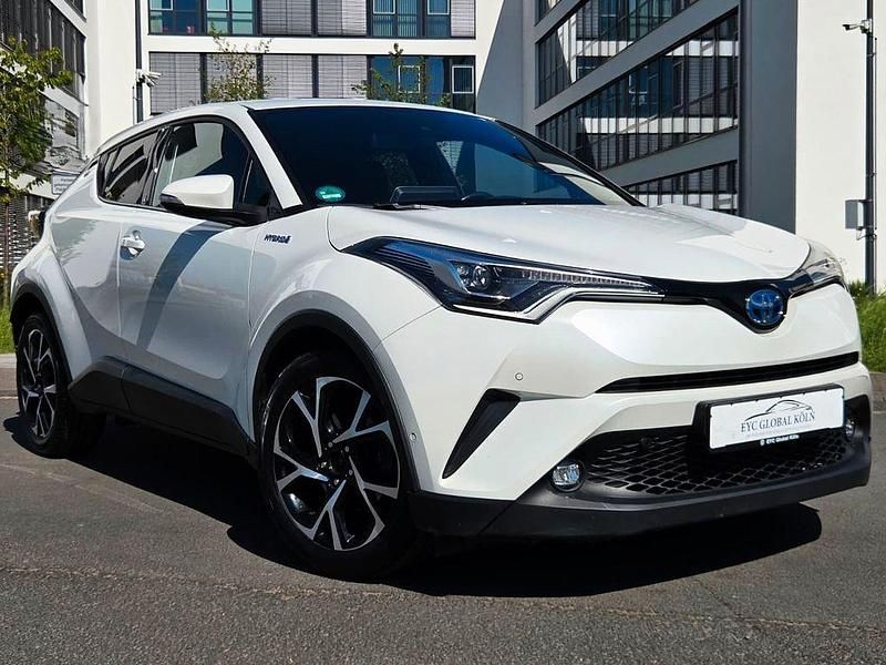 Gebraucht Toyota C-HR Team 122 PS (89 kW) 2019 Weiß SUV