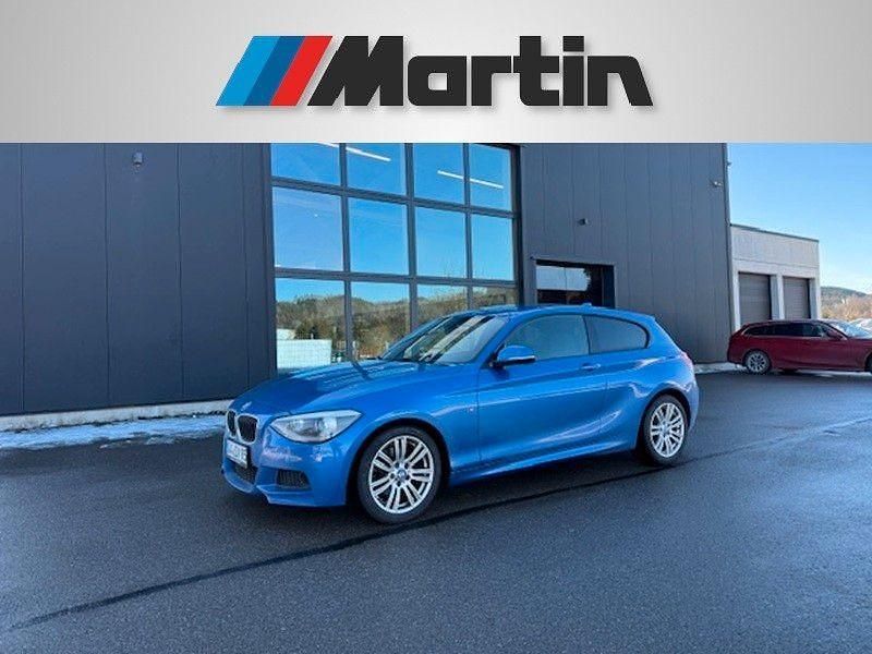 Blau Gebraucht 2014 BMW 120 M Sport Kleinwagen | 11.990 € (Fairer Preis) - Bild 1/4