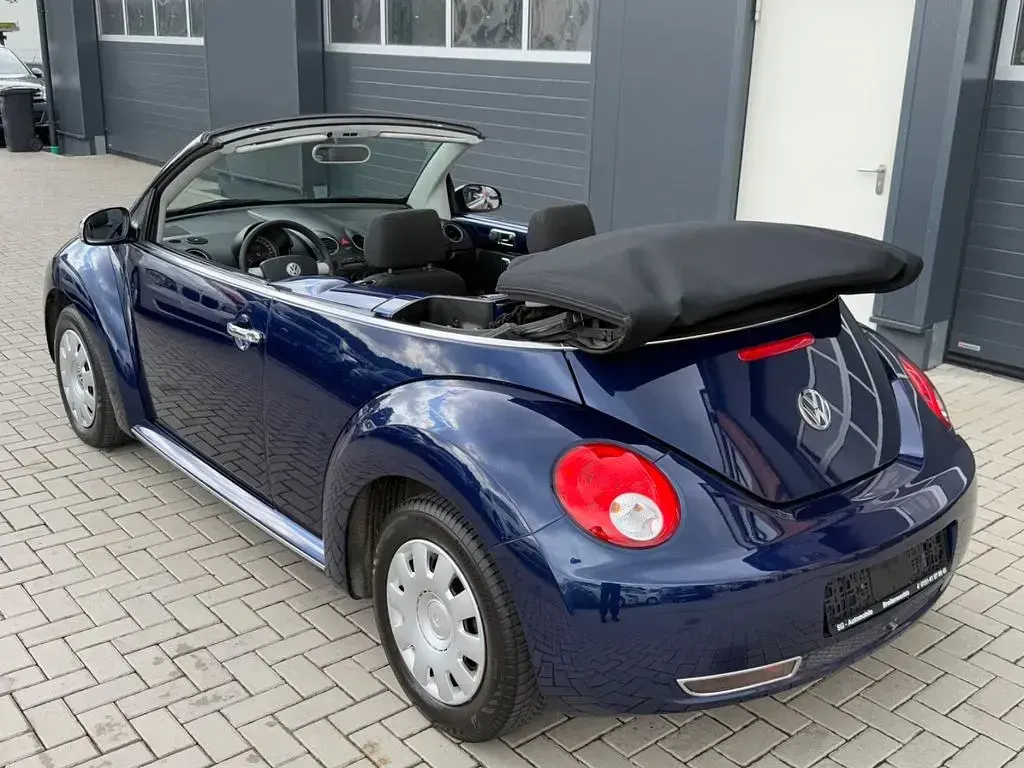 Gebraucht VW New Beetle Cabriolet 102 PS (75 kW) 2008 Blau Cabrio