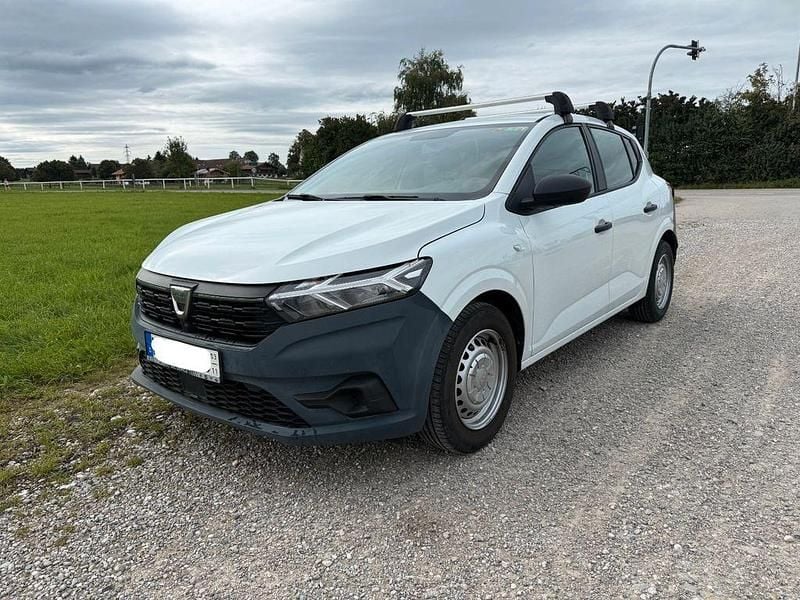 Gebraucht Dacia Sandero Acces 67 PS (49 kW) 2022 Weiß Limousine