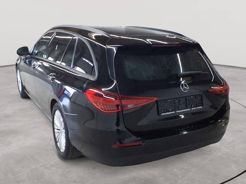 Gebraucht Mercedes C200 163 PS (119 kW) 2023 Schwarz Kombi