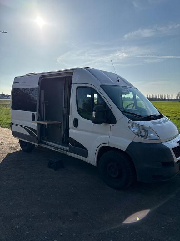 Gebraucht Peugeot Boxer 131 PS (96 kW) 2011 Weiß Van