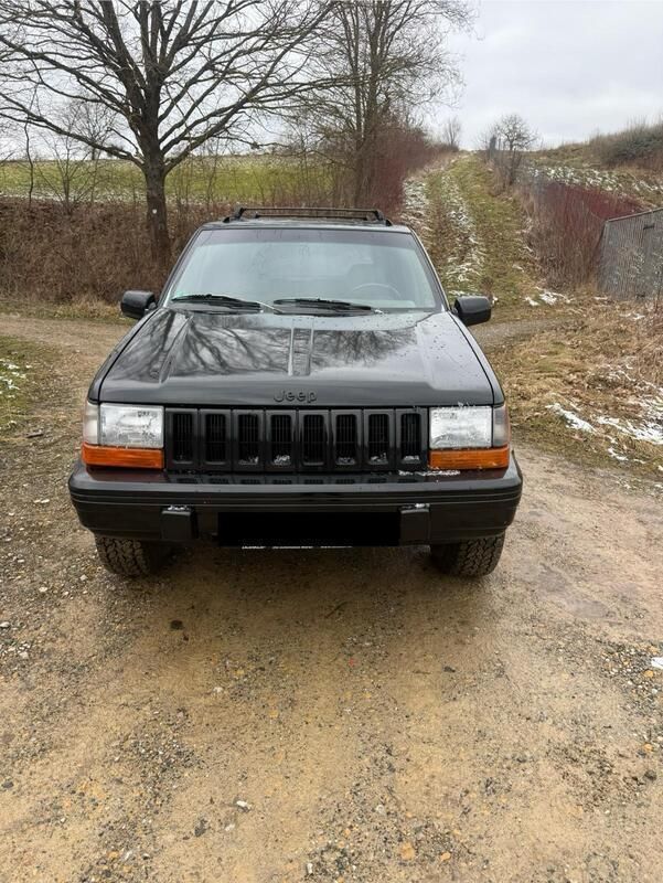 Schwarz Gebraucht 1993 Jeep Grand Cherokee SUV | 3.250 € - Bild 1/4