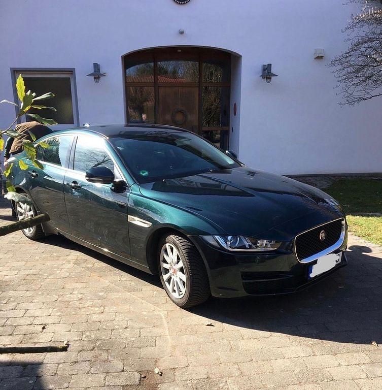 Gebraucht Jaguar XE 179 PS (131 kW) 2016 Grün Limousine