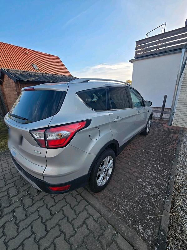 Usata Ford Kuga Titanium 150 CV (110 kW) 2017 Argento SUV
