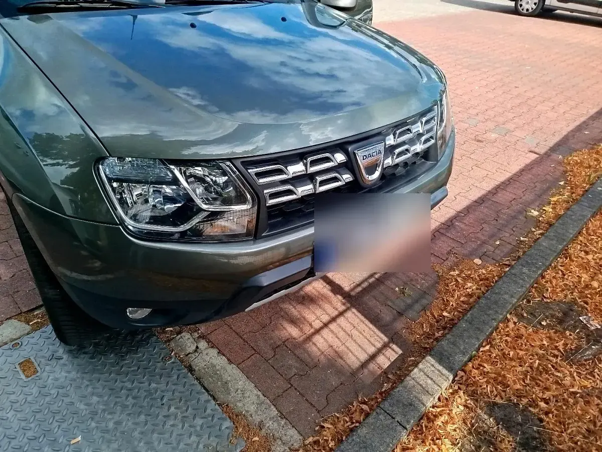 Gebraucht Dacia Duster 110 PS (80 kW) 2015 Grün SUV
