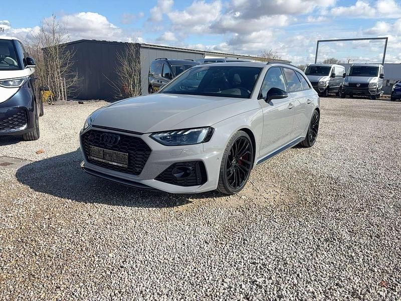 Gebraucht Audi RS4 Ambiente 450 PS (330 kW) 2023 Nardograu Kombi
