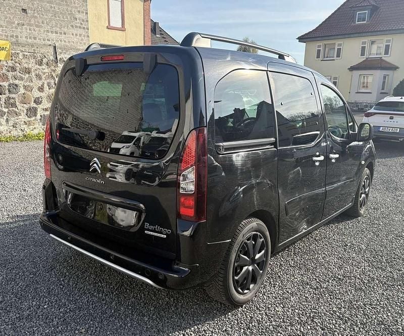 Second-hand Citroën Berlingo SELECTION 120 CP (88 kW) 2014 Negru Monovolum