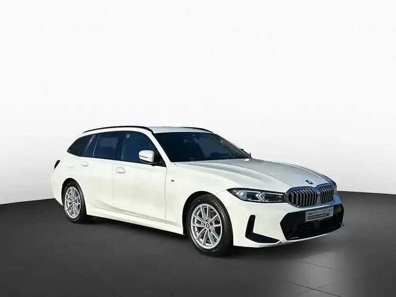 Gebraucht BMW 320 Shadowline 190 PS (139 kW) 2025 Alpinweiss iii (weiß) Kombi