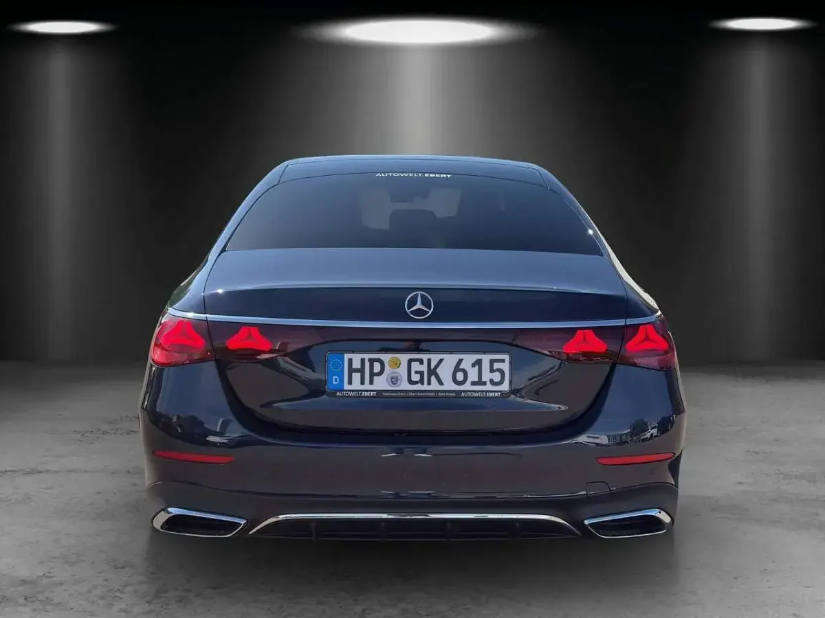 Gebraucht Mercedes E450 AMG 367 PS (269 kW) 2026 Lack nautikblau Limousine