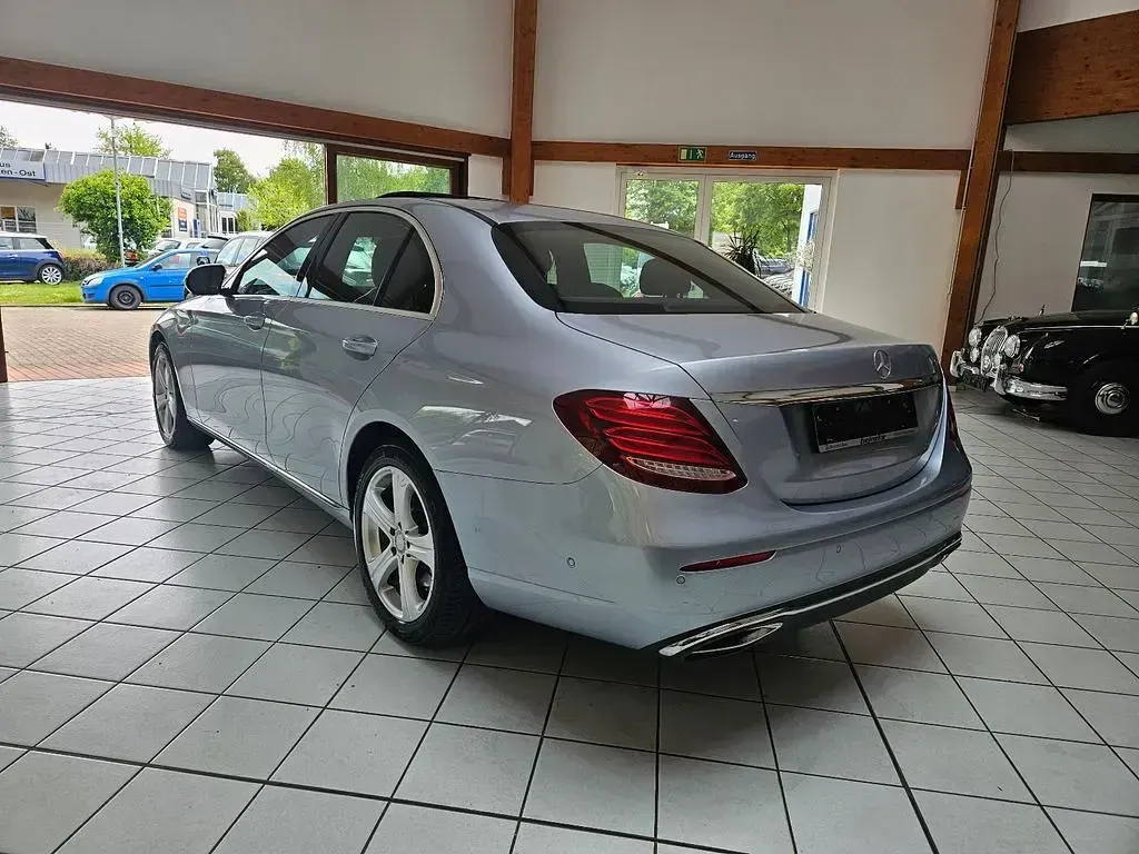 Gebraucht Mercedes E350 Avantgarde 258 PS (189 kW) 2016 Silber Limousine
