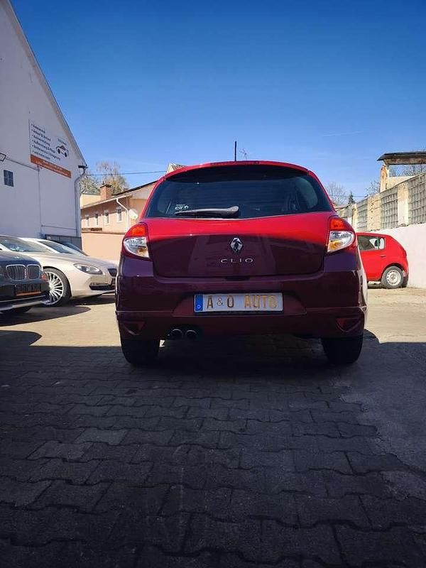 Gebraucht Renault Clio II GT 128 PS (94 kW) 2010 Kirschrot Limousine