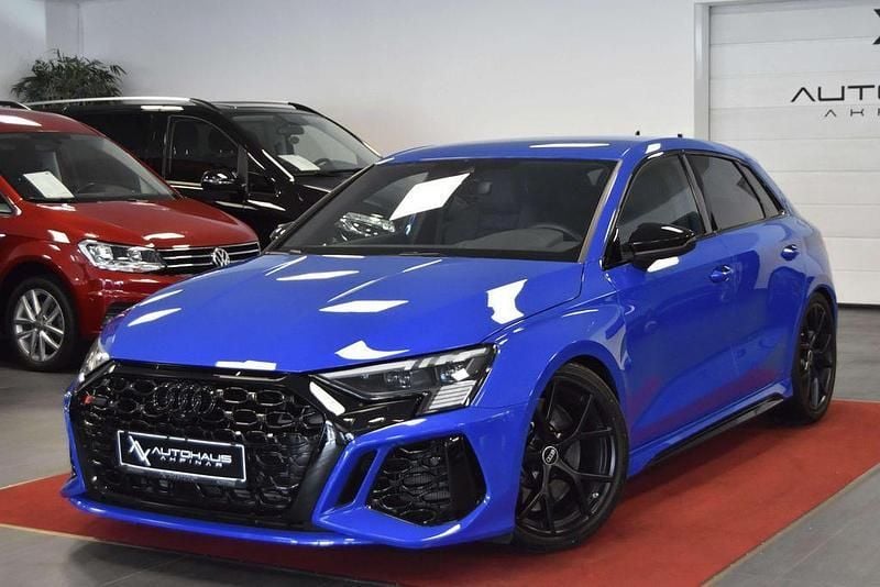 Blau Gebraucht 2024 Audi RS3 Sport Kleinwagen | 55.999 € (Superpreis) - Bild 1/4