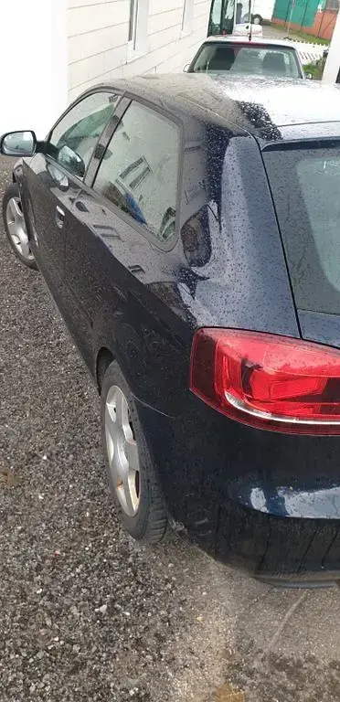Gebraucht Audi A3 Ambiente 102 PS (75 kW) 2010 Blau Kleinwagen