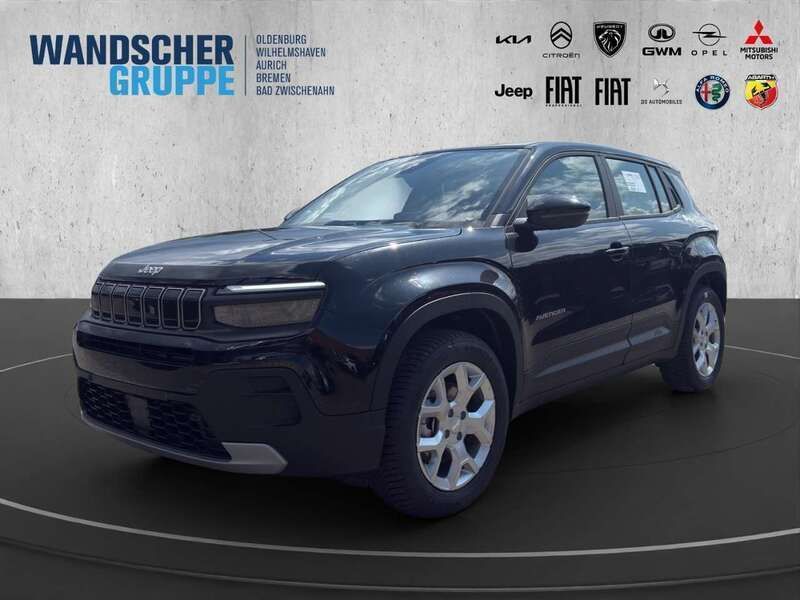 Volcano black Neu 2025 Jeep Avenger Altitude SUV | 29.990 € - Bild 1/4