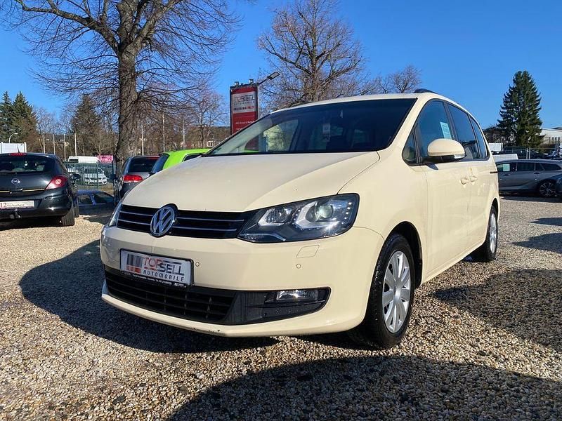 Gebraucht VW Sharan Trendline 116 PS (85 kW) 2012 Beige Van / Kleinbus