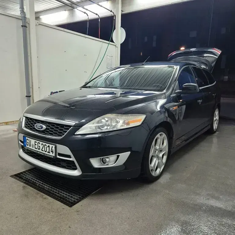 Usado Ford Mondeo Ghia 175 CV (128 kW) 2009 Negro Berlina