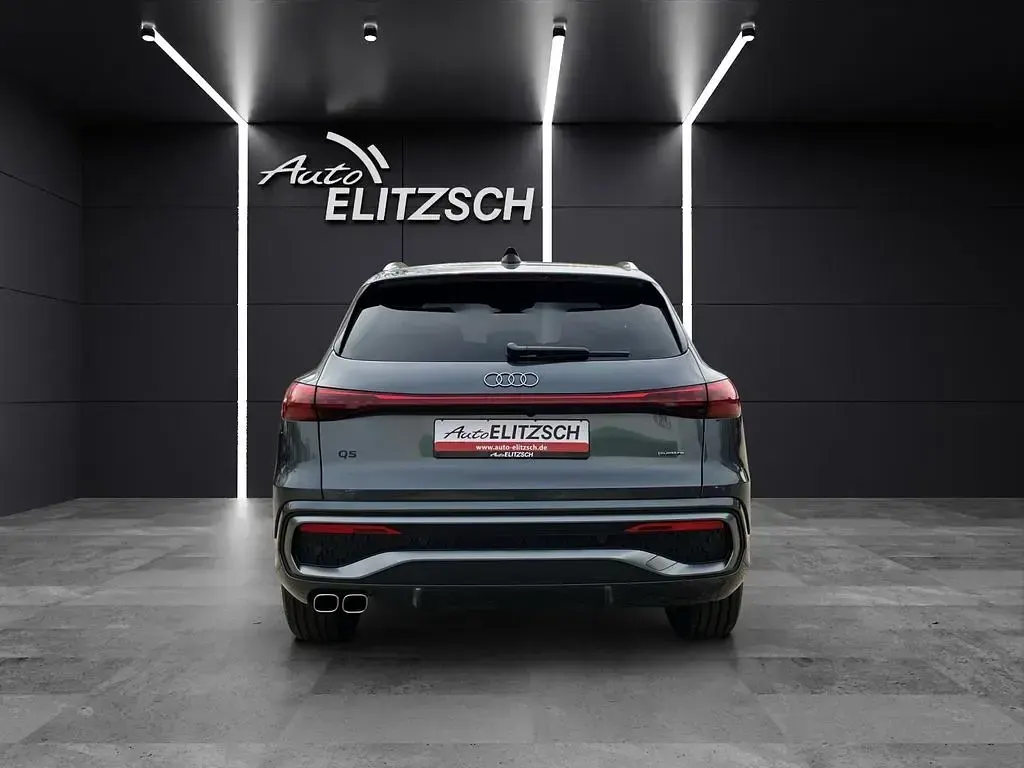 Gebraucht Audi Q5 S-Line 204 PS (150 kW) 2026 Grau SUV