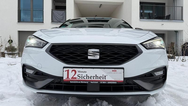 Gebraucht Seat Leon FR 131 PS (96 kW) 2022 Weiß Limousine