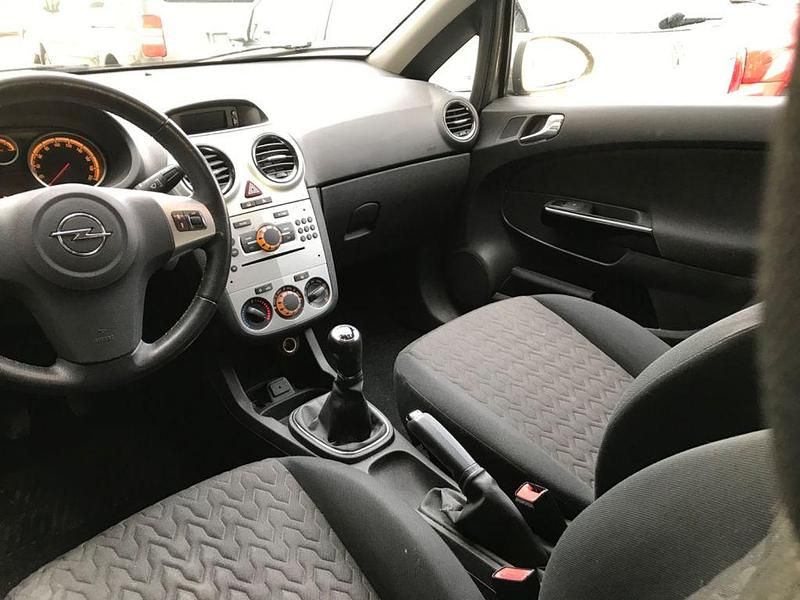 Gebraucht Opel Corsa Selection 84 PS (61 kW) 2013 Grau Kleinwagen