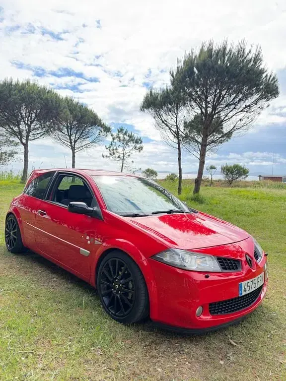 Gebraucht Renault Mégane 224 PS (164 kW) 2007 Rot