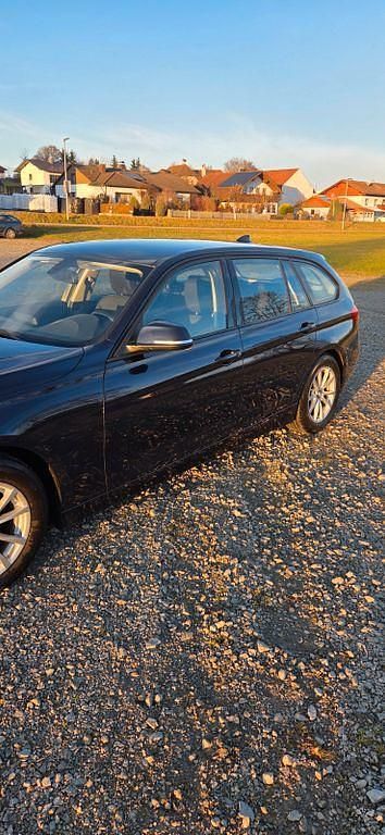 Gebraucht BMW 320 Efficient Dynamics 164 PS (120 kW) 2014 Blau Kombi