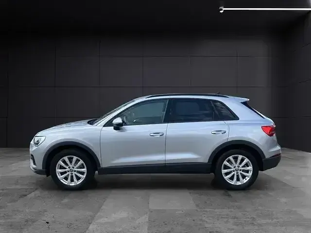 Gebraucht Audi Q3 Basis 190 PS (139 kW) 2019 Florettsilber metallic SUV