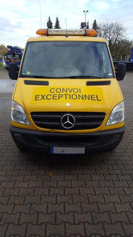 Gebraucht Mercedes Sprinter 163 PS (119 kW) 2012 Gelb Van