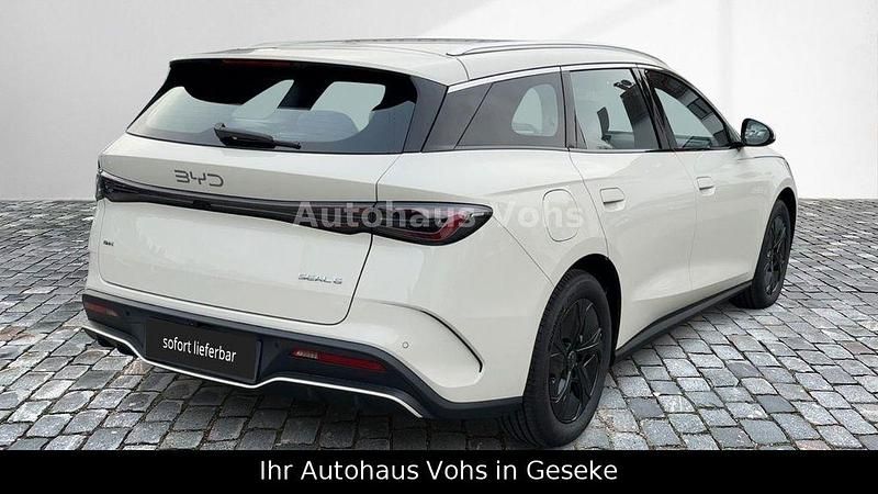 Neu BYD Seal Boost 184 PS (135 kW) 2025 Schwarz Limousine