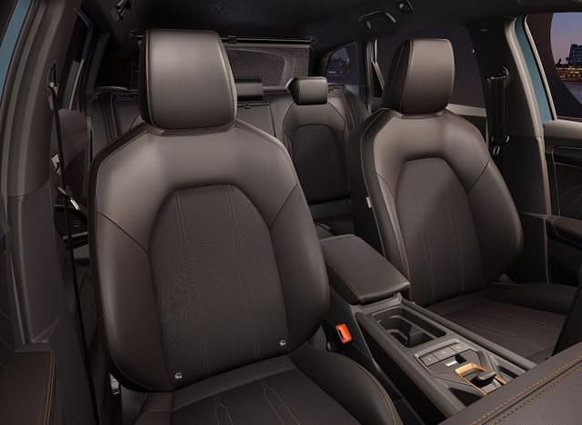 Neu Cupra Leon 150 PS (110 kW) 2026 Midnight schwarz metallic midnight schwarz metallic Kombi