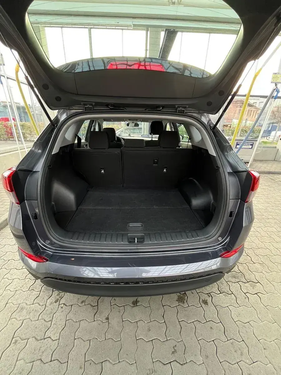 Gebraucht Hyundai Tucson Classic 116 PS (85 kW) 2015 Grau SUV