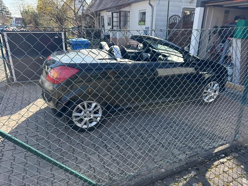 Gebraucht Opel Tigra 125 PS (91 kW) 2004 Cabrio