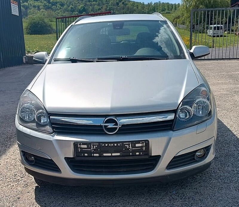 Silber Gebraucht 2004 Opel Astra Elegance Kombi | 2.500 € (Guter Preis) - Bild 1/4