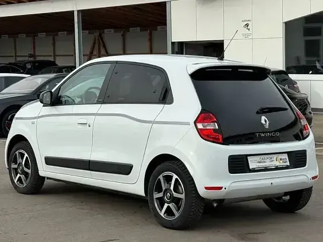 Używany Renault Twingo LIMITED 90 KM (66 kW) 2018 Biały Hatchback