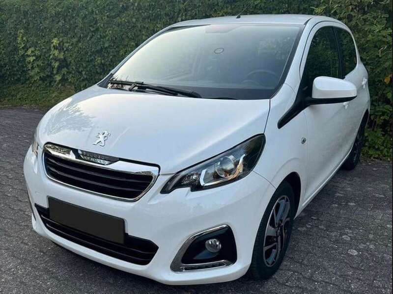 Weiß Gebraucht 2015 Peugeot 108 Active Kleinwagen | 4.250 € (Guter Preis) - Bild 1/4