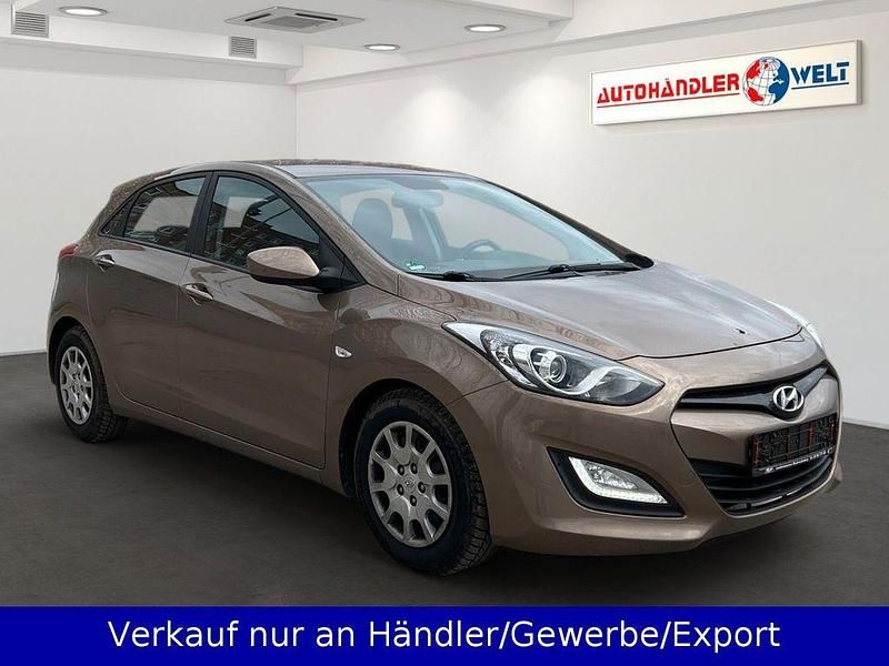 Gebraucht Hyundai i30 99 PS (72 kW) 2013 Braun Limousine