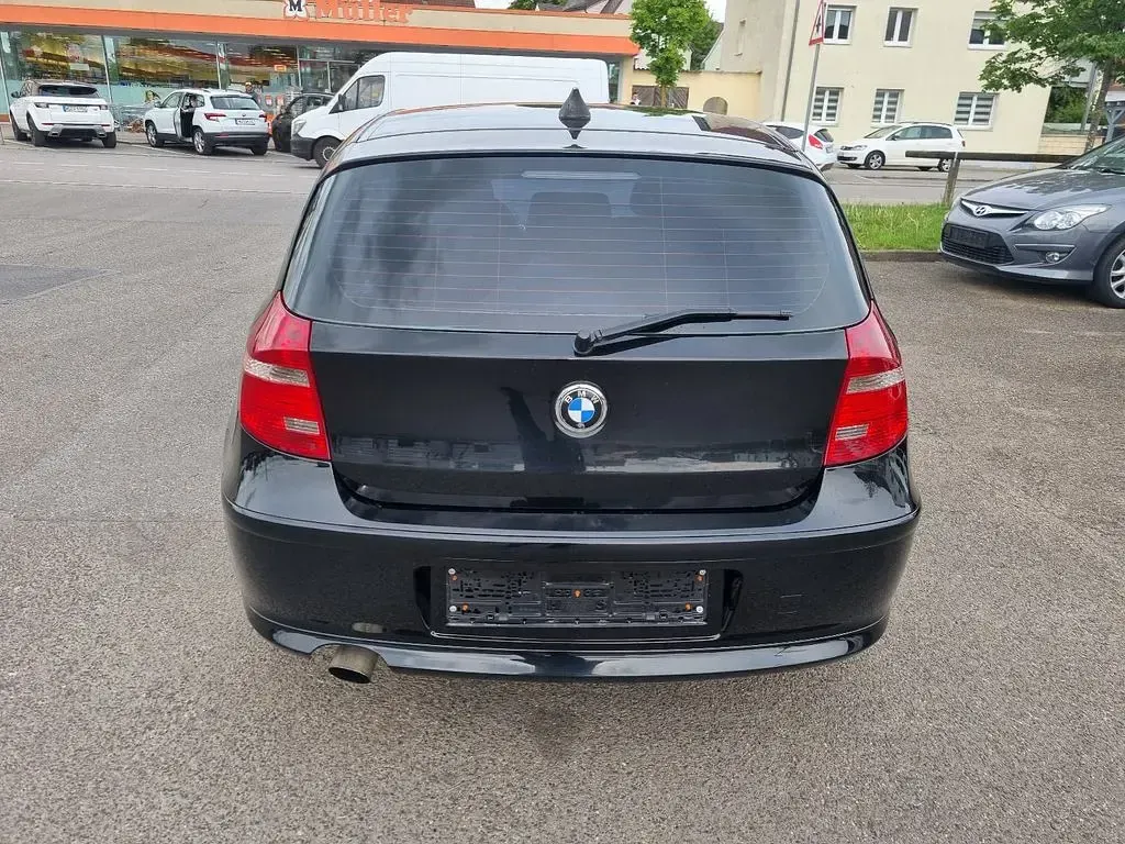 Gebraucht BMW 118 143 PS (105 kW) 2008 Schwarz Kleinwagen