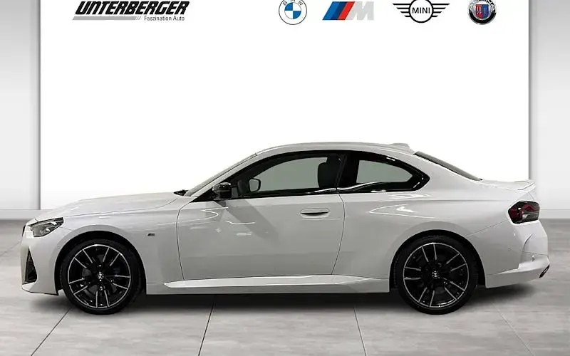 Gebraucht BMW M240i M Sport 374 PS (275 kW) 2025 Alpinweiß uni Coupé