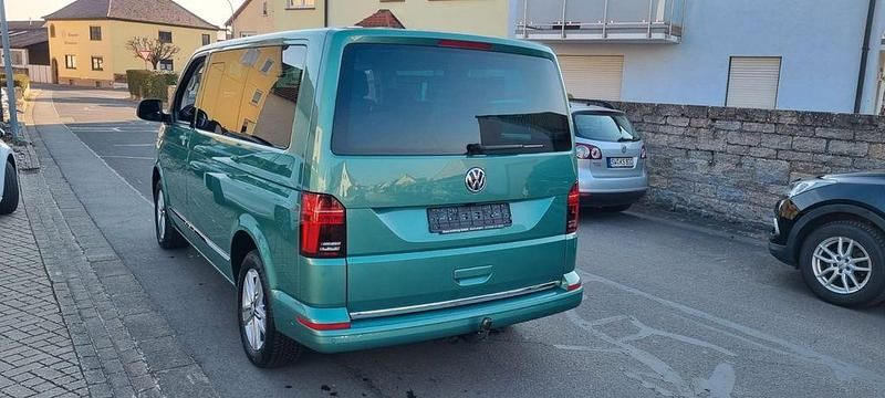 Gebraucht VW Multivan Generation Six 150 PS (110 kW) 2021 Grau Van