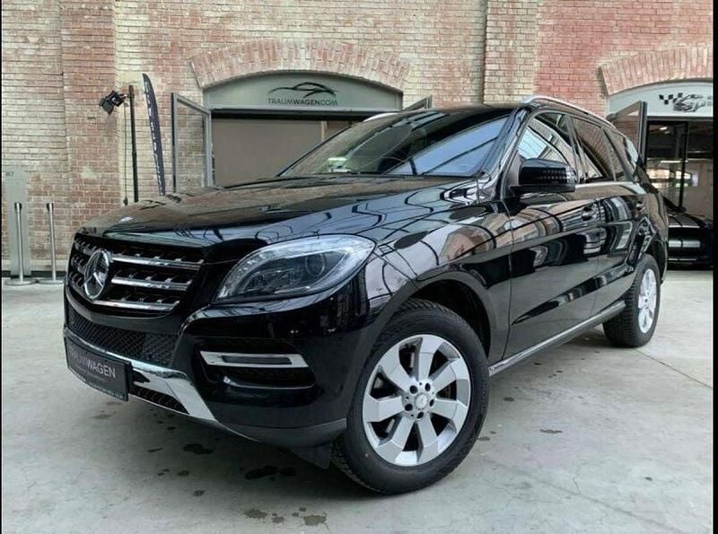 Schwarz Gebraucht 2013 Mercedes ML350 SUV | 15.900 € (Guter Preis) - Bild 1/4