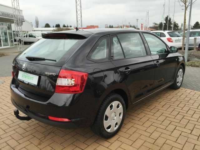 Gebraucht Skoda Rapid Ambition 90 PS (66 kW) 2014 Schwarz metallic Kombi