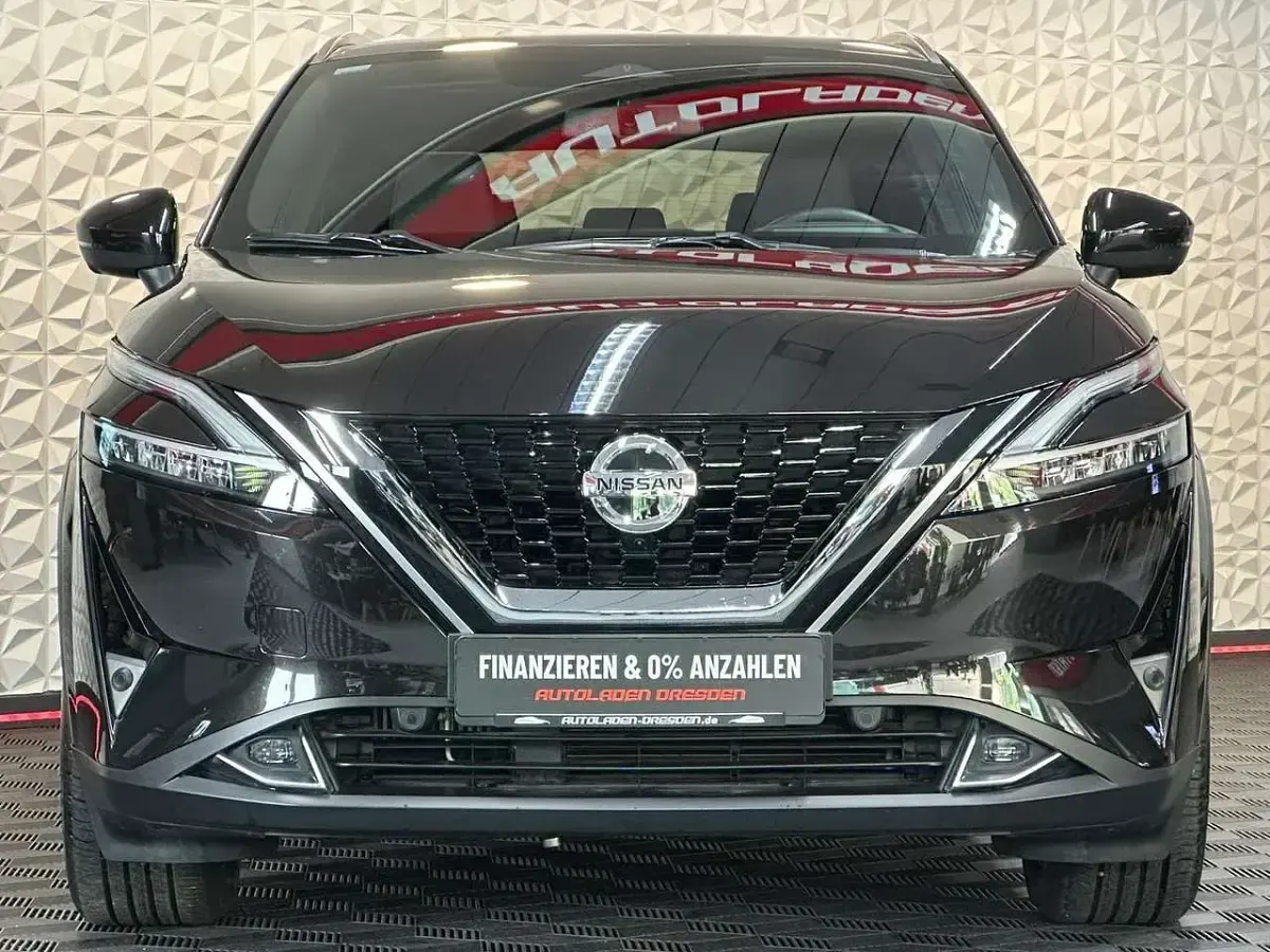 Gebraucht Nissan Qashqai Tekna 158 PS (116 kW) 2022 Schwarz SUV