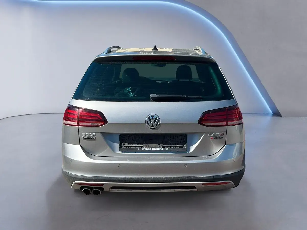 Używany VW Golf VII 184 KM (135 kW) 2017 Srebrny Kombi