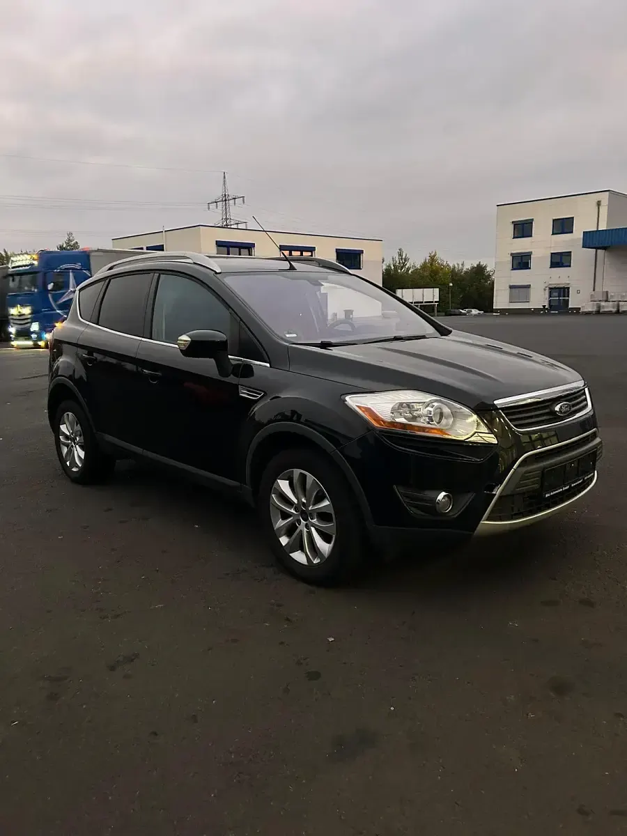 Gebraucht Ford Kuga Titanium 136 PS (100 kW) 2009 Schwarz SUV