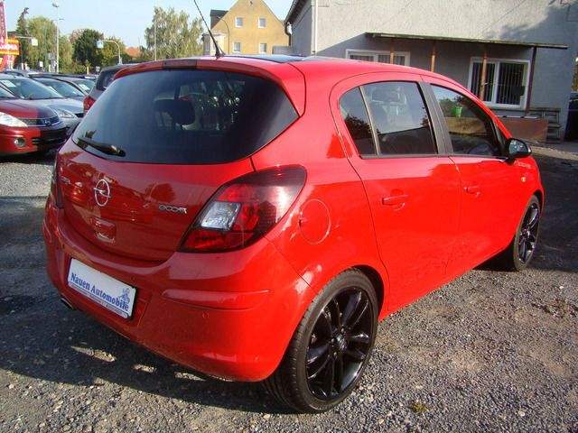 Gebraucht Opel Corsa Color Edition 86 PS (63 kW) 2012 Rot Limousine