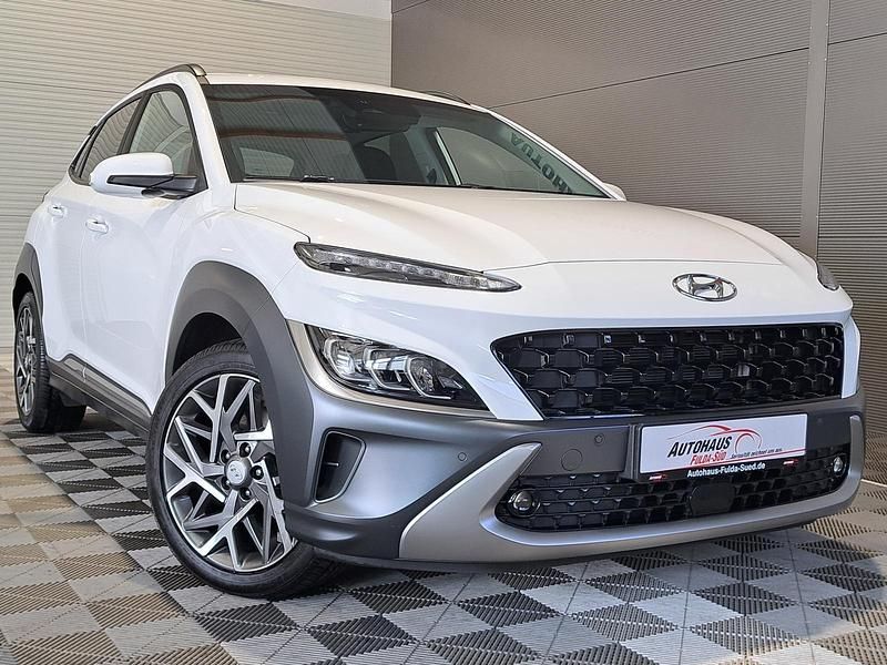 Weiß Gebraucht 2021 Hyundai Kona Prime SUV | 18.970 € (Fairer Preis) - Bild 1/4