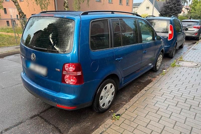 Gebraucht VW Touran 140 PS (102 kW) 2007 Blau Van / Kleinbus