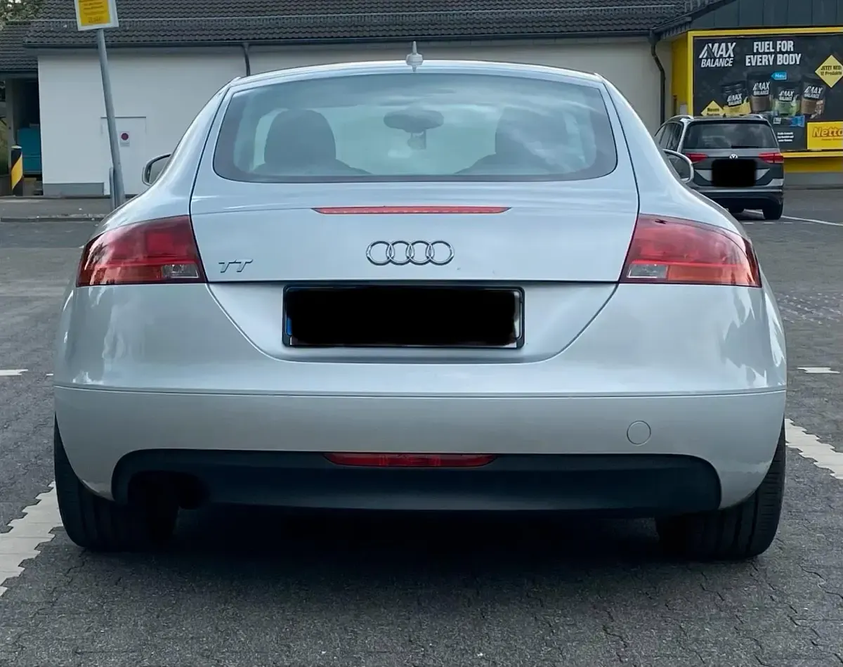 Second-hand Audi TT S-Line 200 CP (147 kW) 2010 Argintiu Coupe